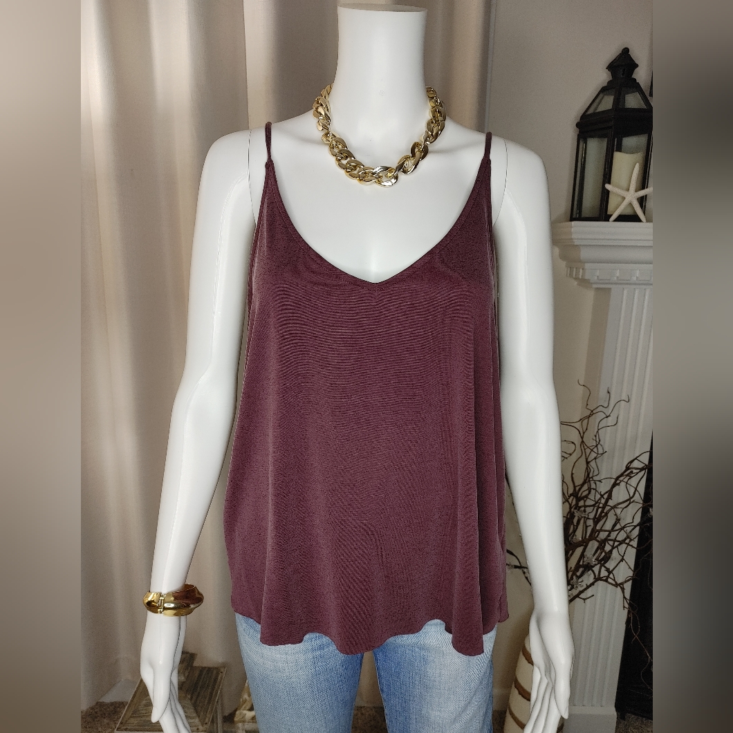 Me To We Essentials Spaghetti Strap Tank Top, Burgundy L